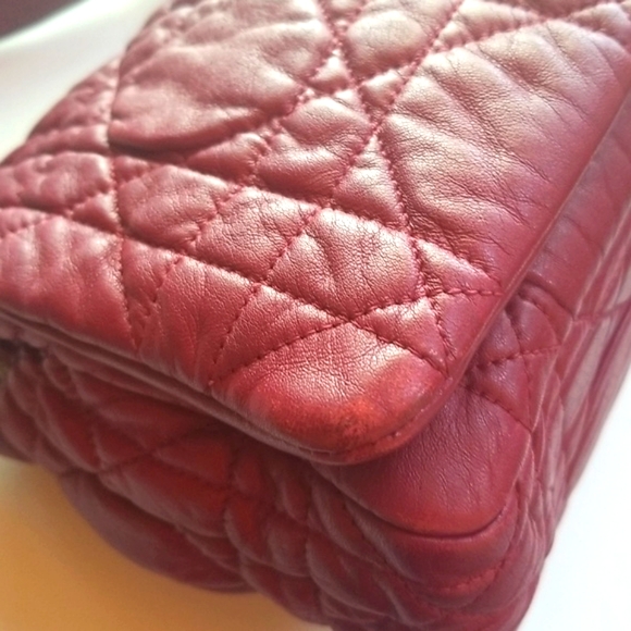 Lambskin Cannage Medium Delidior Flap Red - Picture 9 of 11